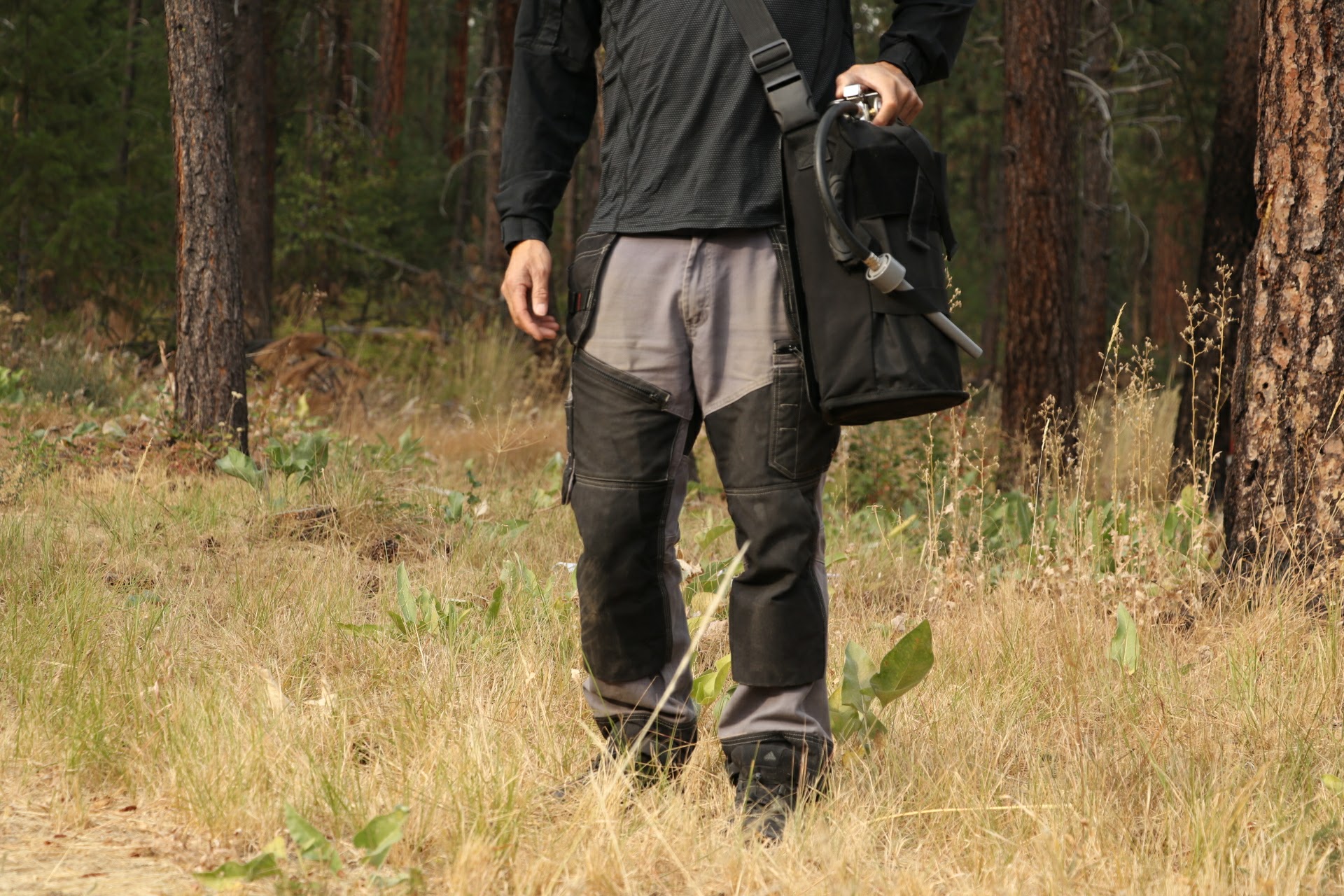 Cold Fire Tactical 1.5 in carrying bag with strap